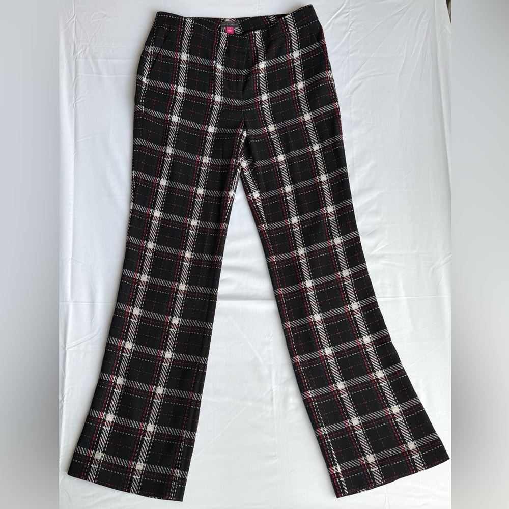 Vince Camuto Black White and Ref Plaid Pants